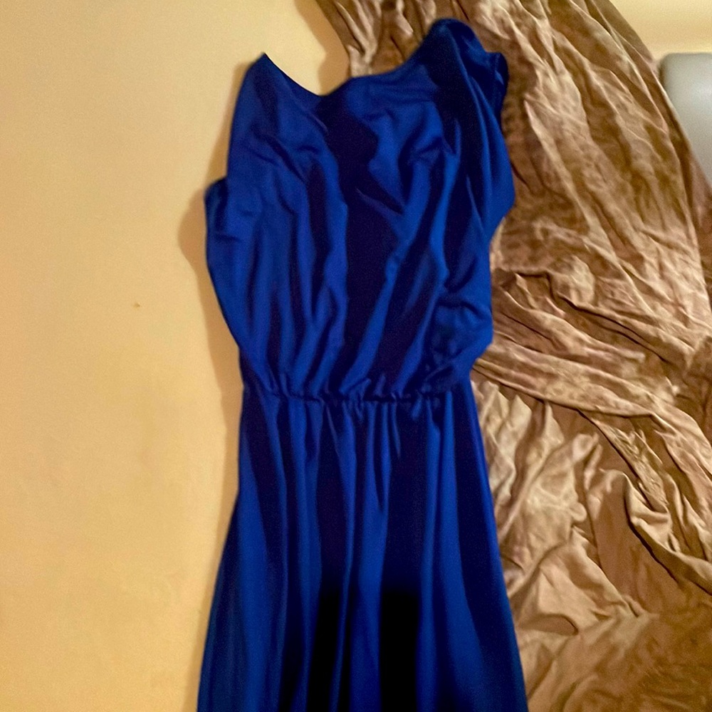 This amazing Long Dress is Royal Blue it feels so comfortable on it’s only been